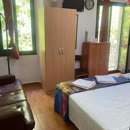 Pension Teruel Barcelona Luaran gambar